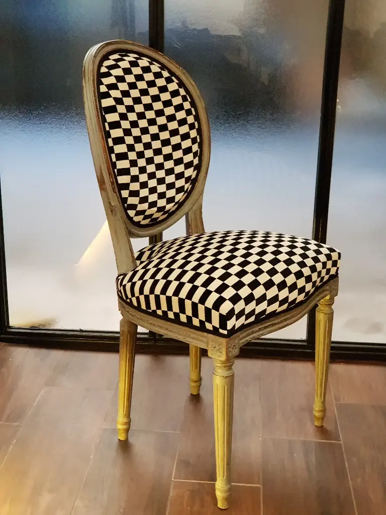 Médaillon louis XVI  ( Velours à damier )