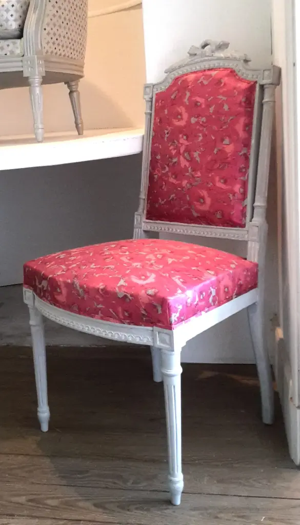 Petite chaise LOUIS XVI (patinée gris )